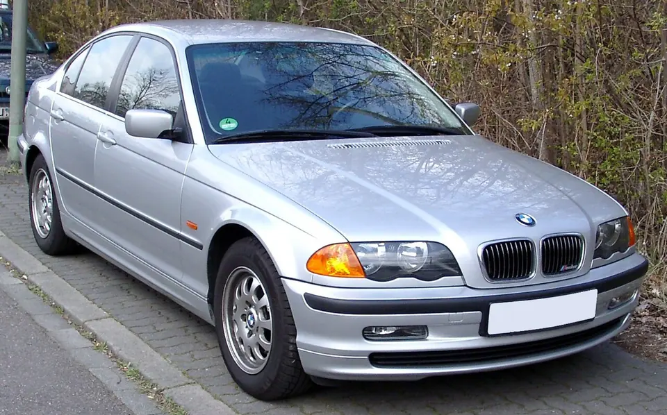 BMW 3 Series sedan (E46)