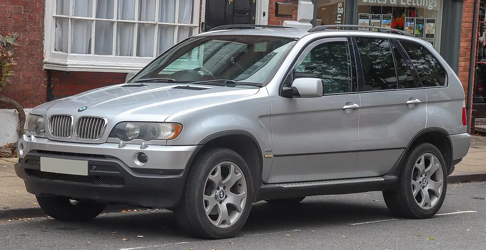 2002 BMW X5 4.4i (E53)