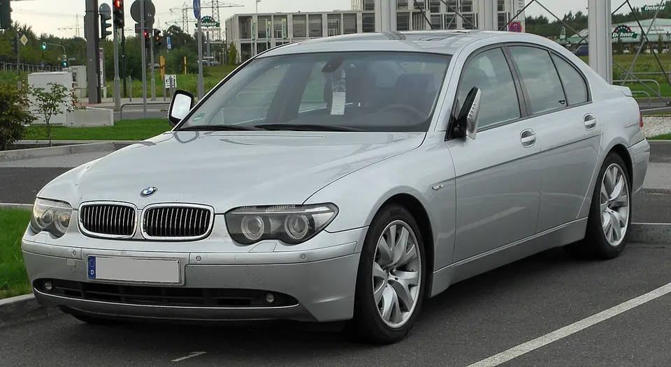 BMW 7 Series sedan (E65)